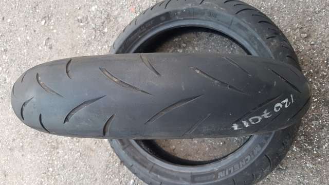<font face='Tahoma'>Vasaras riepa</font> Bridgestone Battlax Hypersport S21F