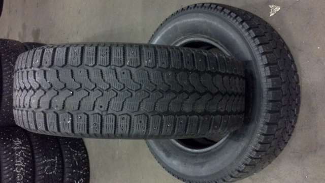 Winter studded Yokohama Ice Guard Stud IG35