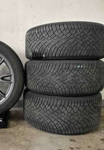 Friction tires Nokian Hakkapeliitta R5 EV