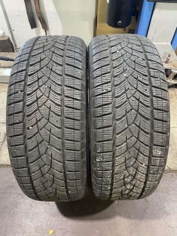 <font face='Tahoma'>Vissezonas riepa</font> Goodyear UltraGrip Ice SUV G1