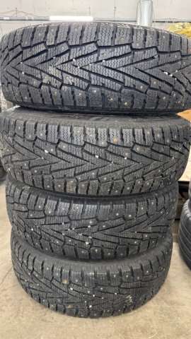 Winter studded Nexen Winguard Winspike