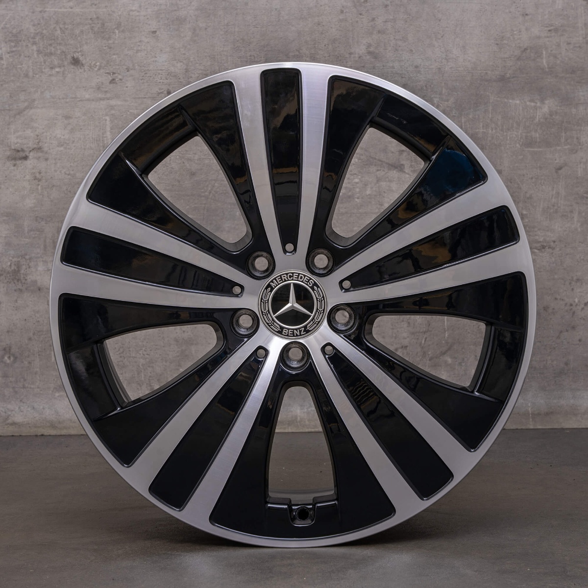 valuveljed Mercedes-Benz Original (A2954011200) (EQE V295)