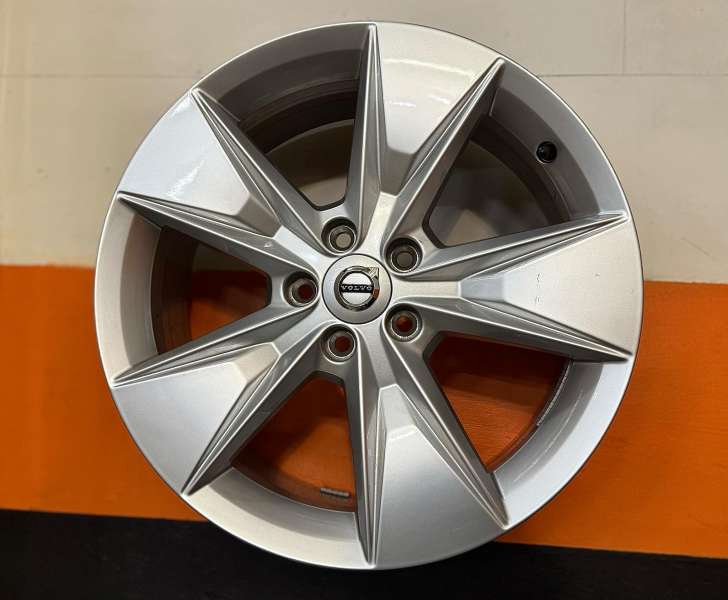 aluvanteet Volvo Original